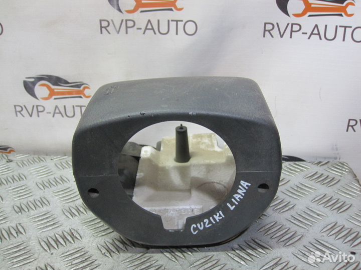 Кожух рулевой колонки Suzuki Liana 2001-2007