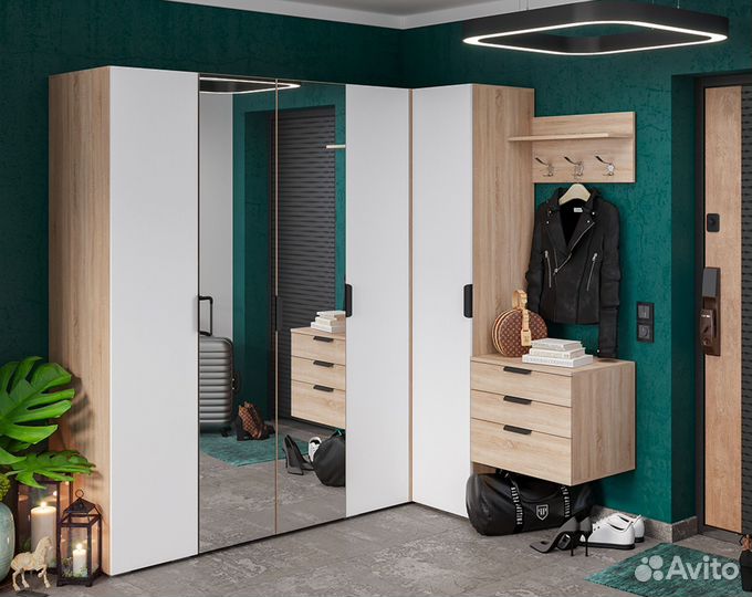 Пенал с полками новый