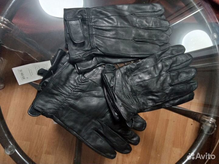Перчатки осенние из натуральной кожи новые