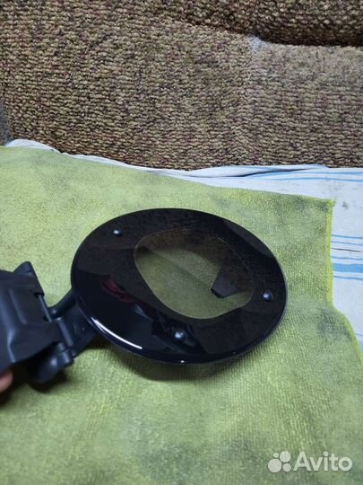 Прозрачный лючек бензобака Mazda