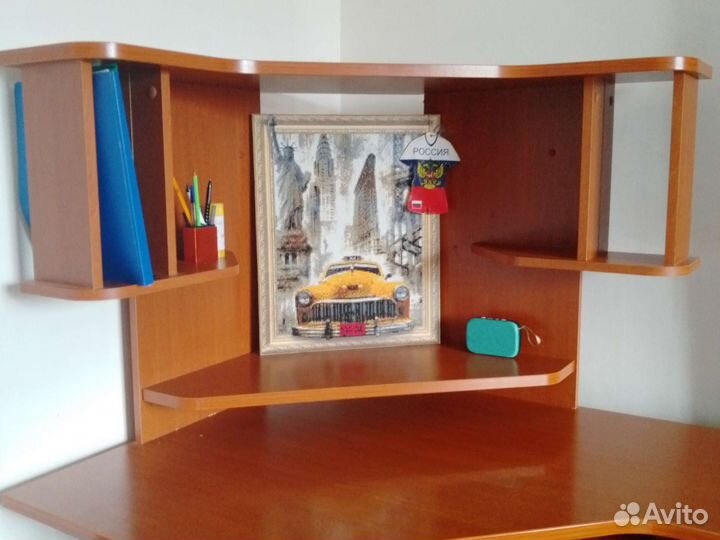 Компьютерный стол