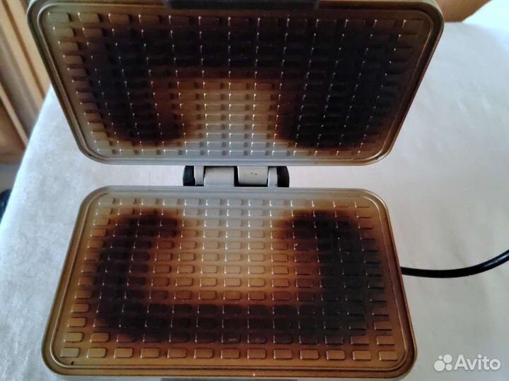 Электрическая вафельница