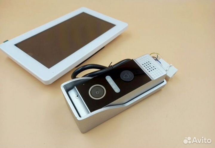 Камера видеонаблюдения,домофон