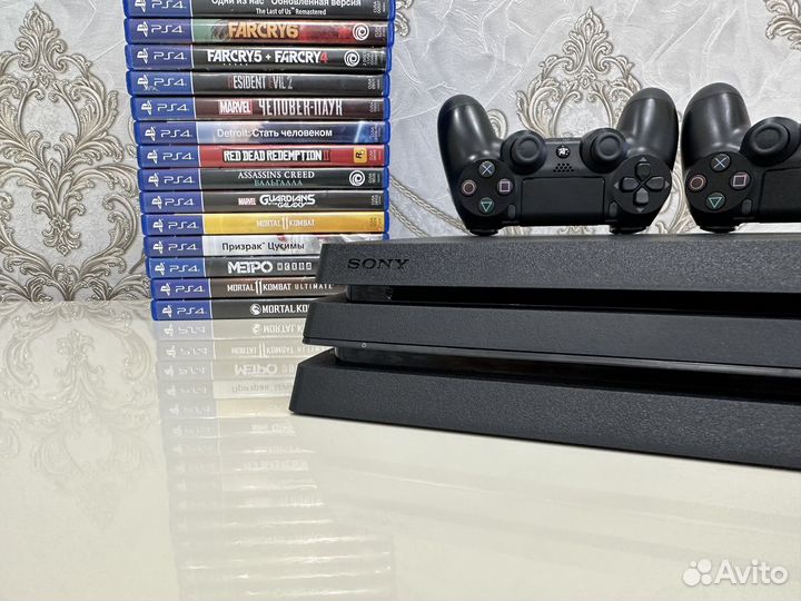 Sony PS4 Pro 1Tb Как новая / Много игр