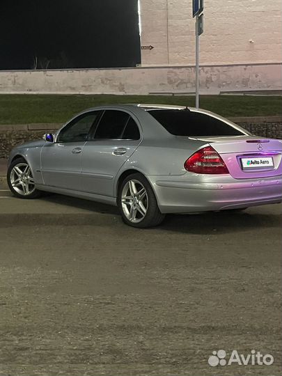 Mercedes-Benz E-класс 2.6 AT, 2004, 270 000 км