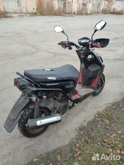 Скутер Vento