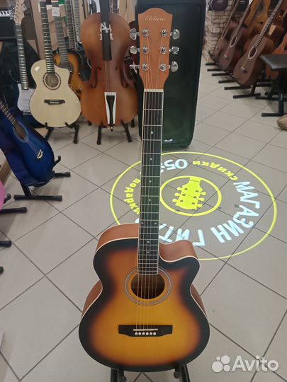 Гитара elitaro