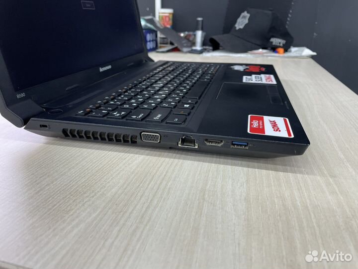 Lenovo B590
