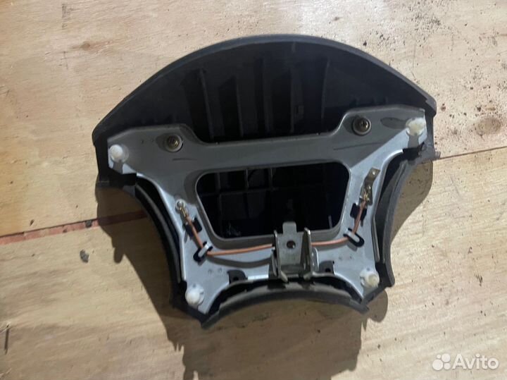 Накладка руля Mitsubishi galant 7