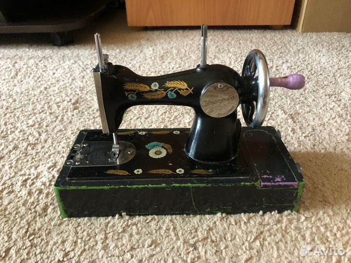 Швейная машина детская, времён СССР