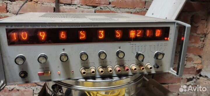 Прибор для поверки вольтметров в1-12