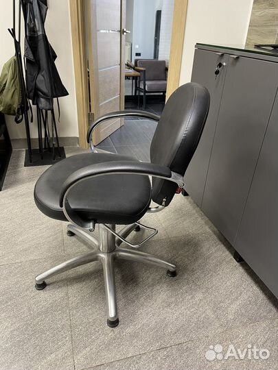 Кресло для парикмахера