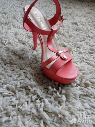 Платье на выпуской, вечернее