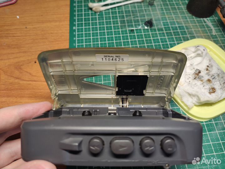 Кассетный плеер Sony Walkman WM-E170