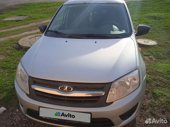 LADA Granta 1.6 МТ, 2015, 130 000 км