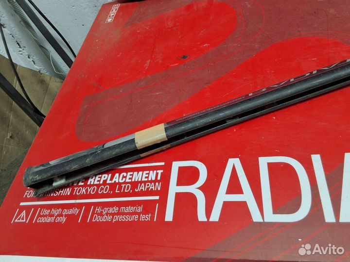 Молдинг кузова Toyota Gaia ACM10G