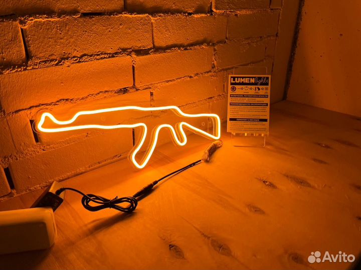 Неоновая вывеска