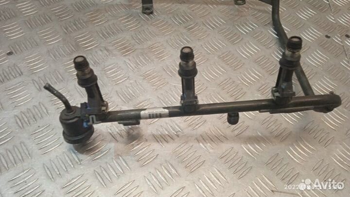 Рампа топливная Opel Frontera 6B 6VD1 2001