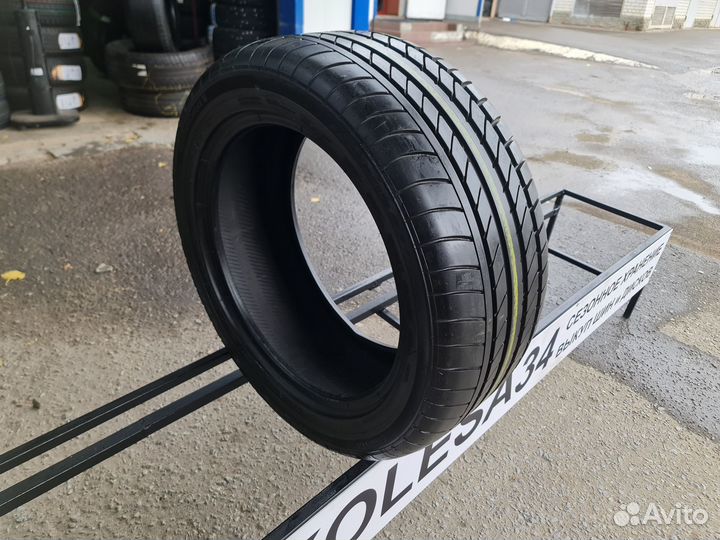 Continental ContiSportContact 245/45 R17