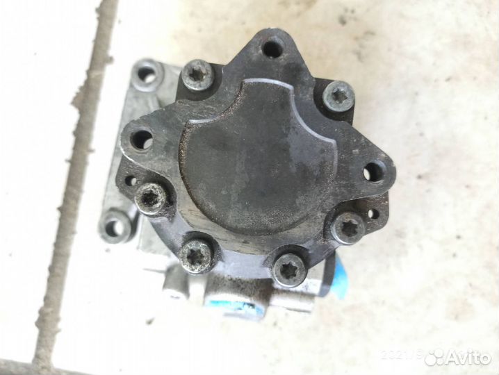 Насос гур 2.2 CDI mercedes sprinter 906
