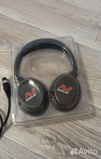 Металлоискатель Minelab Vanquish 540 PRO-pack
