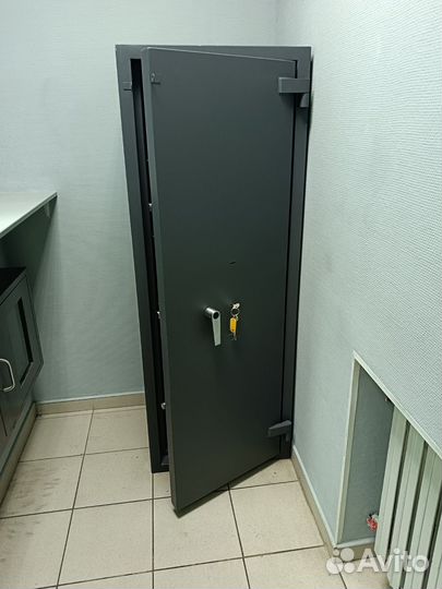 Взломостойкий сейф 1 кл защиты Кросс-Сейф 210кг