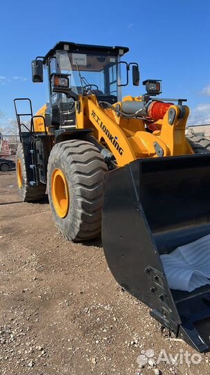 Машинист фронтального погрузчика