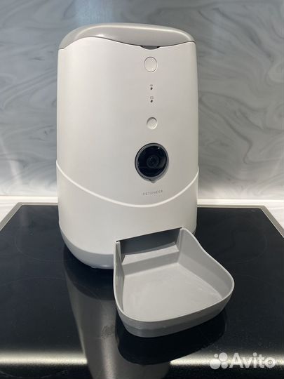 Автокормушка для животных petoneer