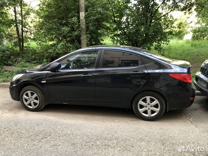Hyundai Solaris 1.4 AT, 2012, 270 000 км