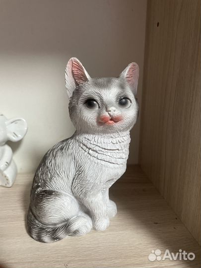 Фарфоровые статуэтки