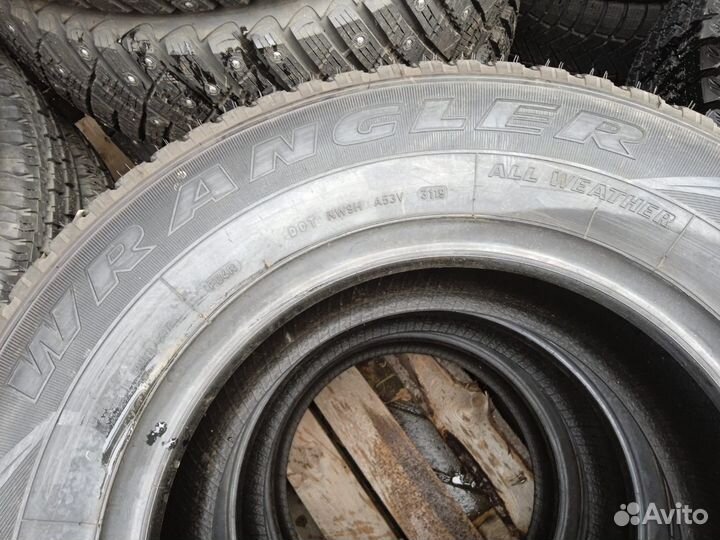 Goodyear Wrangler HP All Weather 245/70 R16 107H