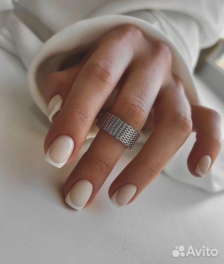 Маникюр, гель-лак, наращивание, педикюр