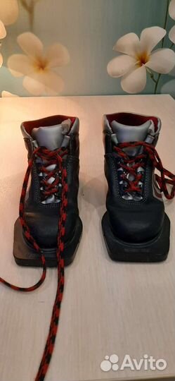 Ботинки лыжные детские