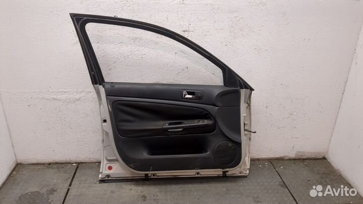 Дверь левая передняя Volkswagen Passat 5, 1999