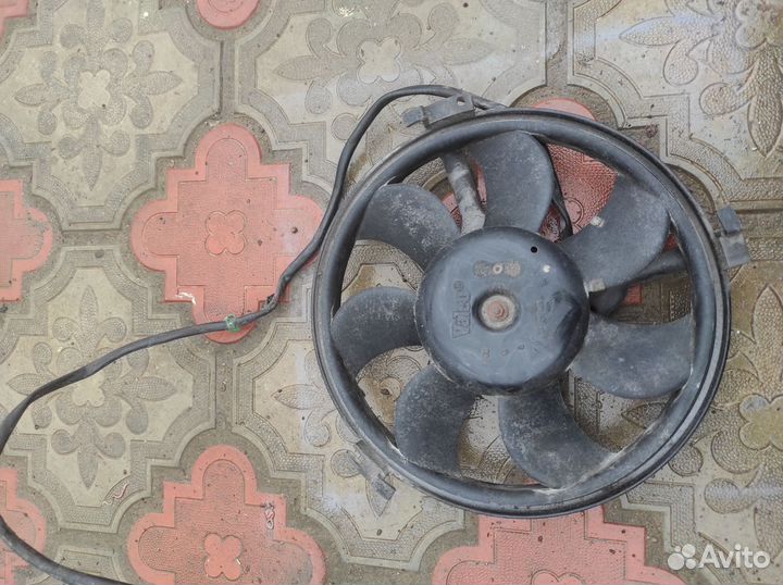 Вентилятор охлаждения радиатора Audi A8 D2 Рестай