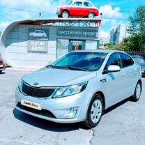 Kia Rio 1.6 AT, 2013, 143 856 км, с пробегом, цена 935 000 руб.