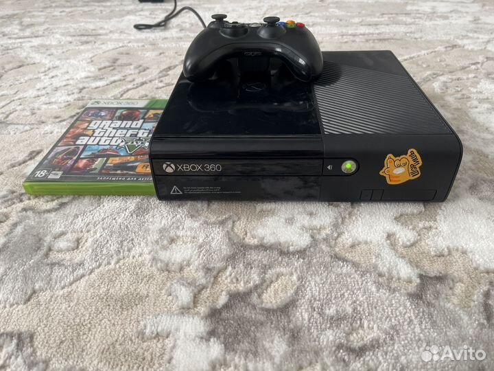 Xbox 360 500гб +диск GTA 5