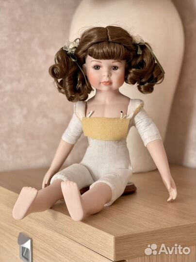 Бронь Фарфоровая куколка Leonardo Collection