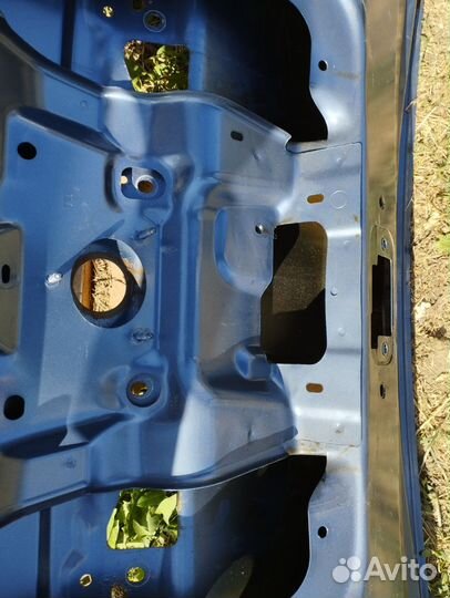 Рено Дастер дверь багажника оригинал