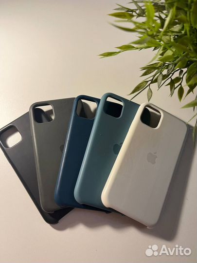 Чехол на iPhone 11
