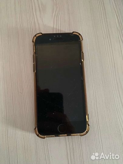 Телефон iPhone 7