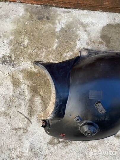 Подкрылок передний правый Mercedes CLK W209