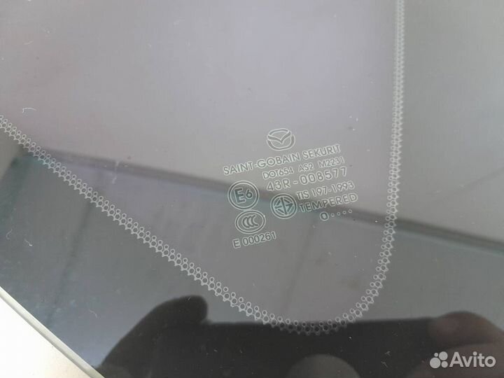 Стекло кузовное глухое правое Mazda Mazda 3 BL 200