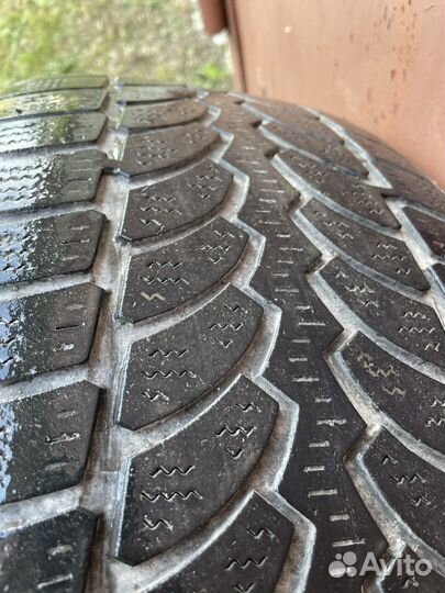 Bridgestone Blizzak LM-80 255/55 R18 109H