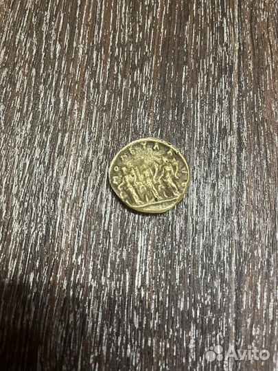 Монету древнего рима