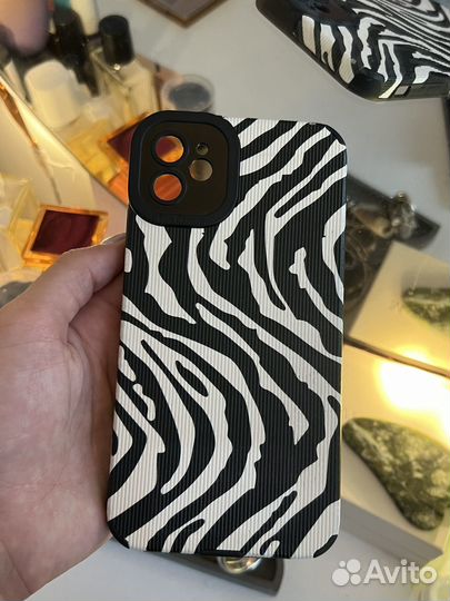 Чехол на iPhone 11