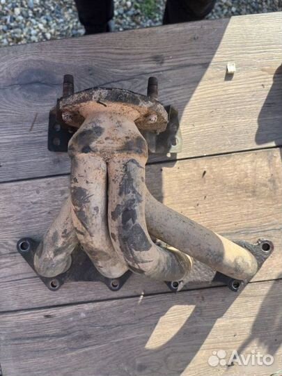 Выпускной коллектор Mitsubishi Carisma 1.6