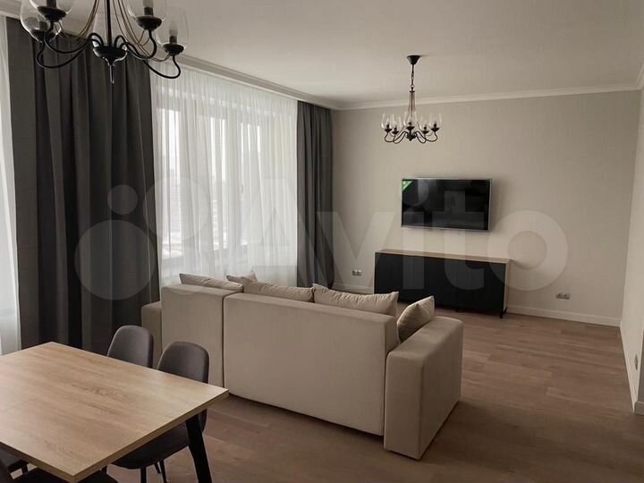 3-к. квартира, 95 м², 19/22 эт.