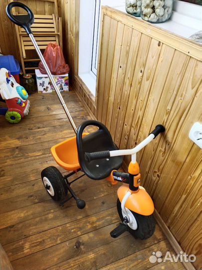 Трехколесный велосипед с ручкой kettler