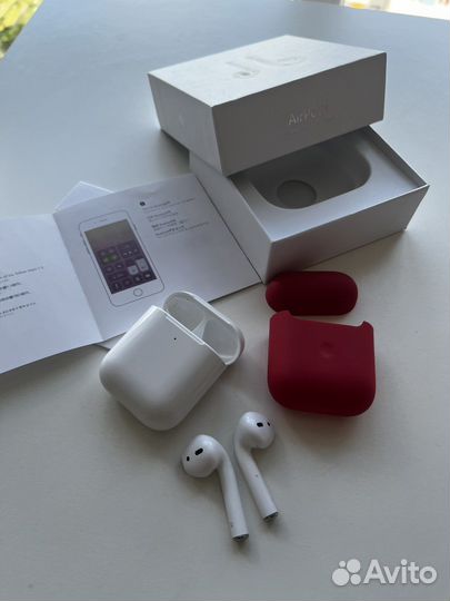 Беспроводные наушники apple airpods